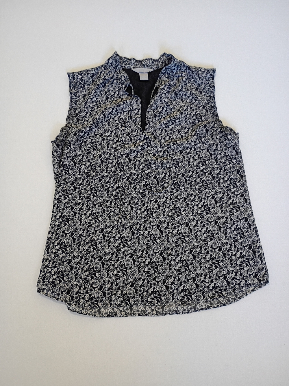 H&M Sz S Black and Cream Floral Sleeveless V-Neck Lightweight Summer Camisole